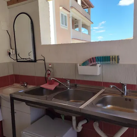 Apartmán Caravan With Private Toilet And Kitchen 2 *