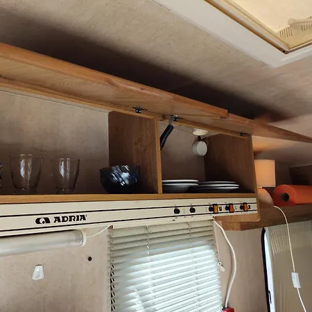 Caravan With Private Toilet And Kitchen 2 Grebaštica
