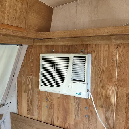 Apartmán Caravan With Air Condition And Private Toilet