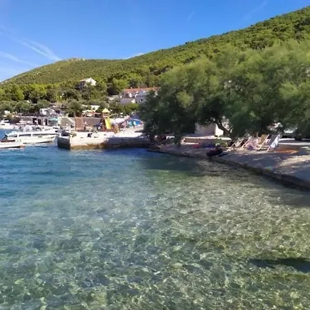 Apartmán Caravan With Private Toilet And Kitchen 2 Grebaštica